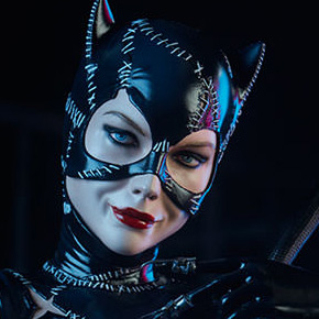Catwoman Premium Format™ Figure by Sideshow Collectibles | April 10, 2016